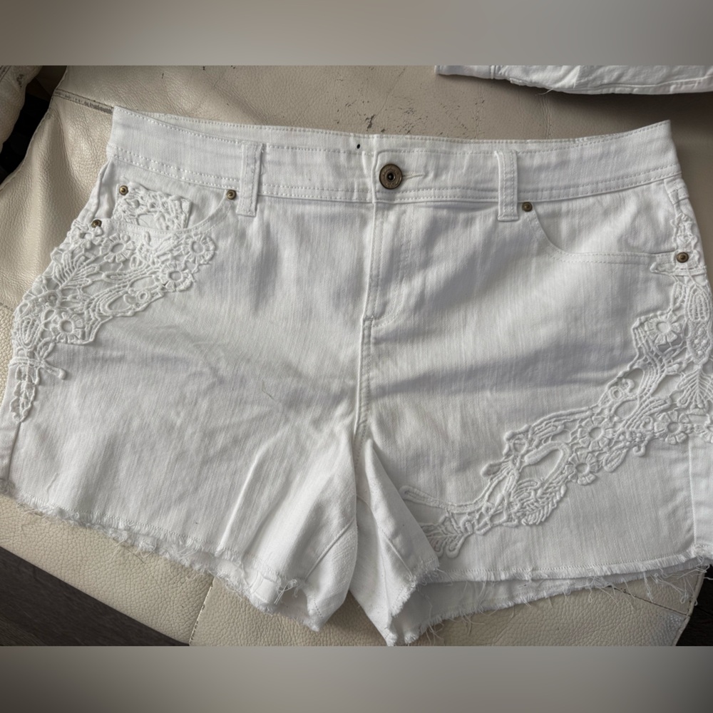 INC International Concepts White Denim Shorts with Subtle Stitching